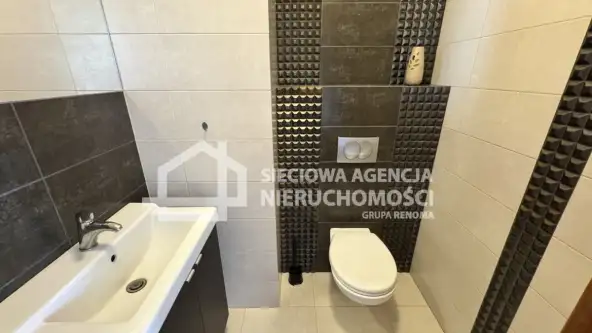 Gdynia ,  Legionów   10