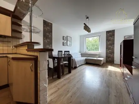 Gdynia ,  Modrzewiowa   8