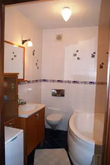 Warszawa ,  Zapustna   5