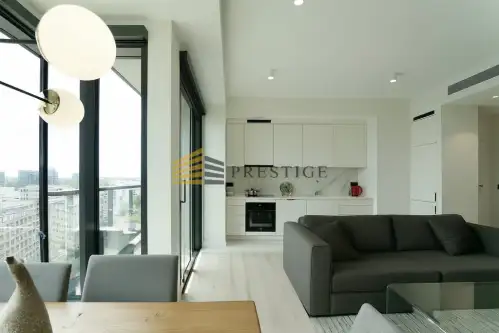 Warszawa ,  Prosta   4