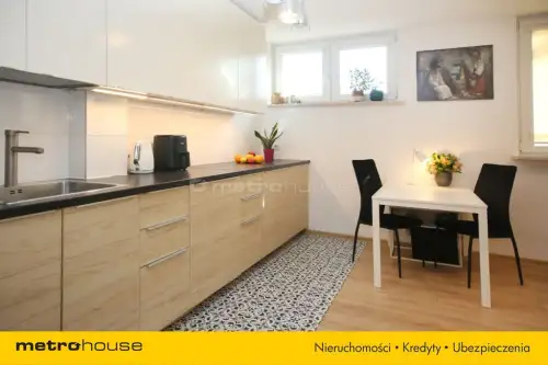 Warszawa ,  Grochowska   4