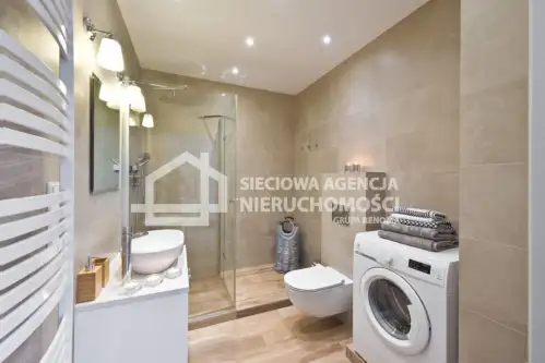 Sopot ,  Armii Krajowej   10