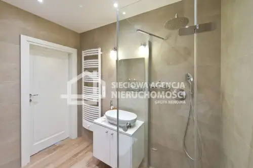 Sopot ,  Armii Krajowej   11