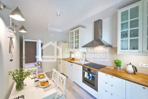 Sopot ,  Armii Krajowej   4