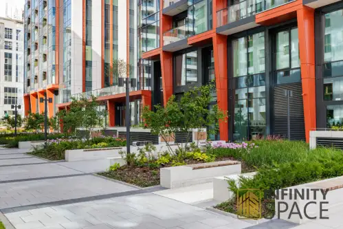 Warszawa ,  Prosta   14