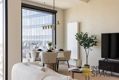 Warszawa ,  Prosta   4