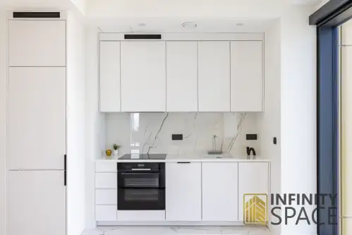 Warszawa ,  Prosta   7