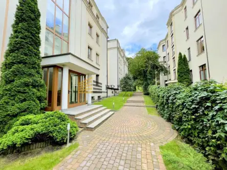 Warszawa ,  Płyćwiańska   8