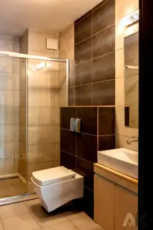 Królowa górna   16