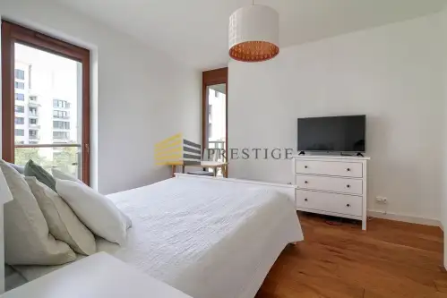 Warszawa ,  Leona Kruczkowskiego   7