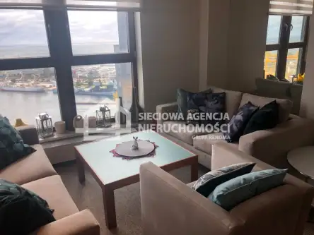 Gdynia ,  A. Hryniewickiego   4