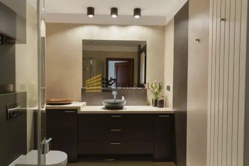 Warszawa ,  Wyględowska   11