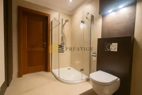 Warszawa ,  Wyględowska   12