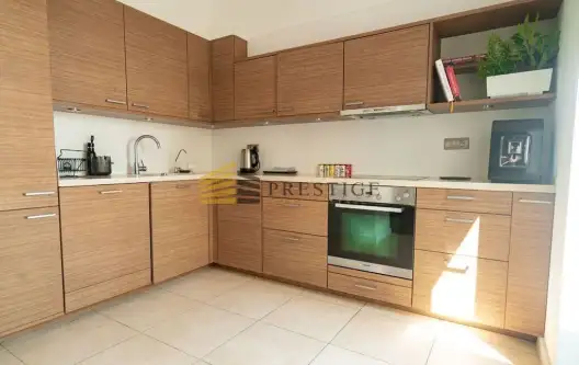 Warszawa ,  Wyględowska   5