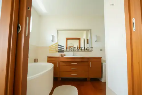 Warszawa ,  Wyględowska   9