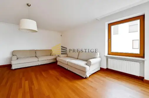 Warszawa ,  Hektarowa   6