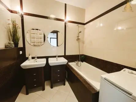 Warszawa ,  gen. Tadeusza Bora-Komorowskiego   6