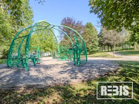 Kraków ,  Strzelców   12