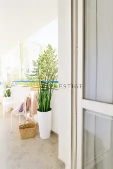 Warszawa ,  Hoża   9