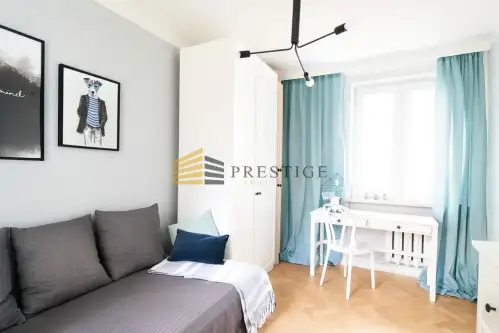 Warszawa ,  Hoża   10