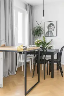 Warszawa ,  Hoża   5