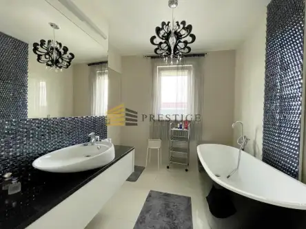 Warszawa ,  Jugosłowiańska   11