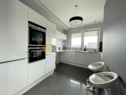 Warszawa ,  Jugosłowiańska   9