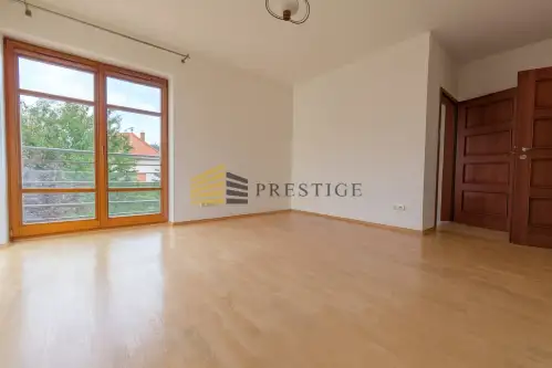 Bielawa ,  Warszawska   4