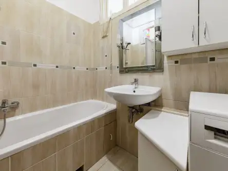 Warszawa ,  Dolna   10