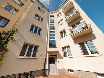 Warszawa ,  Dolna   13