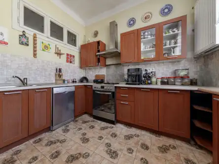 Warszawa ,  Dolna   8