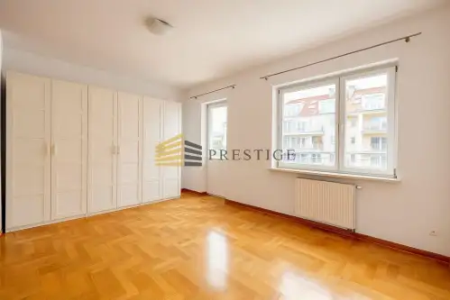 Warszawa ,  Grochowska   10