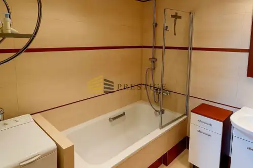 Warszawa ,  Łowicka   10