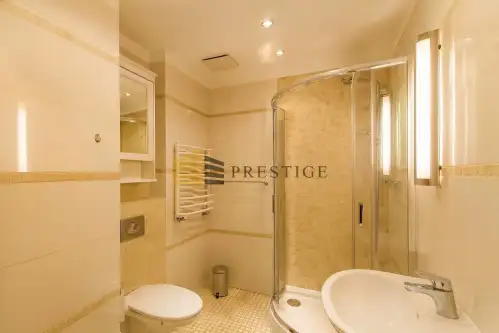 Warszawa ,  Łowicka   11