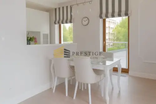 Warszawa ,  Leona Kruczkowskiego   4