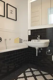 Warszawa ,  Leona Kruczkowskiego   7