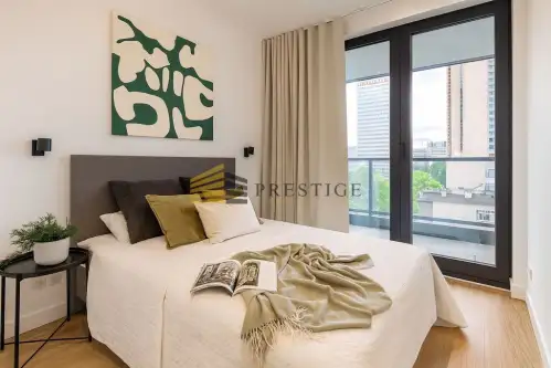 Warszawa ,  Grzybowska   4