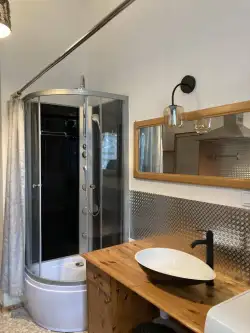 Szczecin ,  bł. Królowej Jadwigi   5