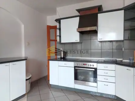 Warszawa ,  Rumiana   18