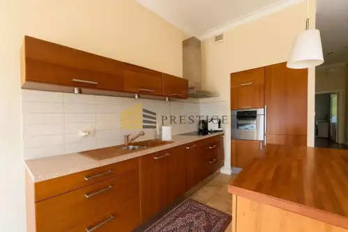 Warszawa ,  Warowna   4