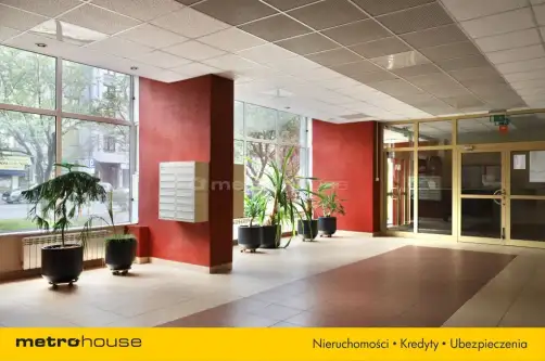 Warszawa ,  Żelazna   8