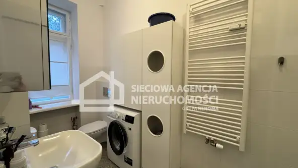 Gdynia ,  Świętojańska   6