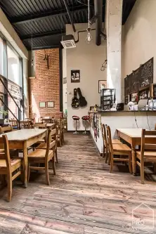 Gliwice ,  Dolnych Wałów   4