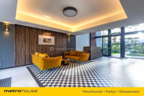 Warszawa ,  Holzera   11