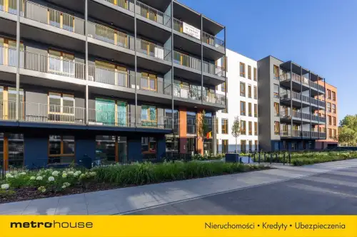 Warszawa ,  Holzera   21