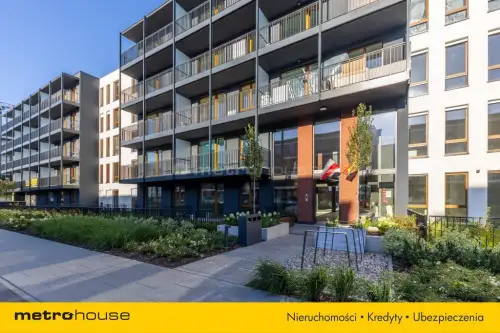 Warszawa ,  Holzera   22