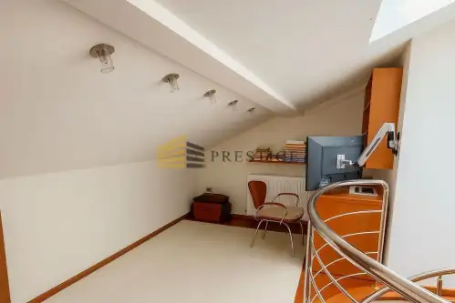 Warszawa ,  Leszczyny   9