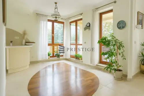 Warszawa ,  Urodzajna   3