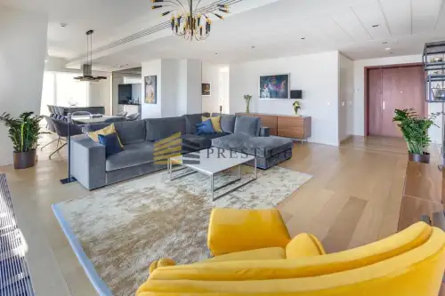 Warszawa ,  Złota   5