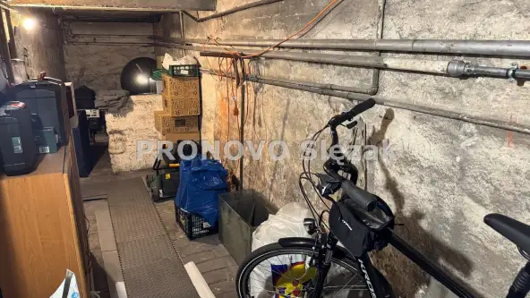 Oborniki śląskie ,  Trzebnicka   6